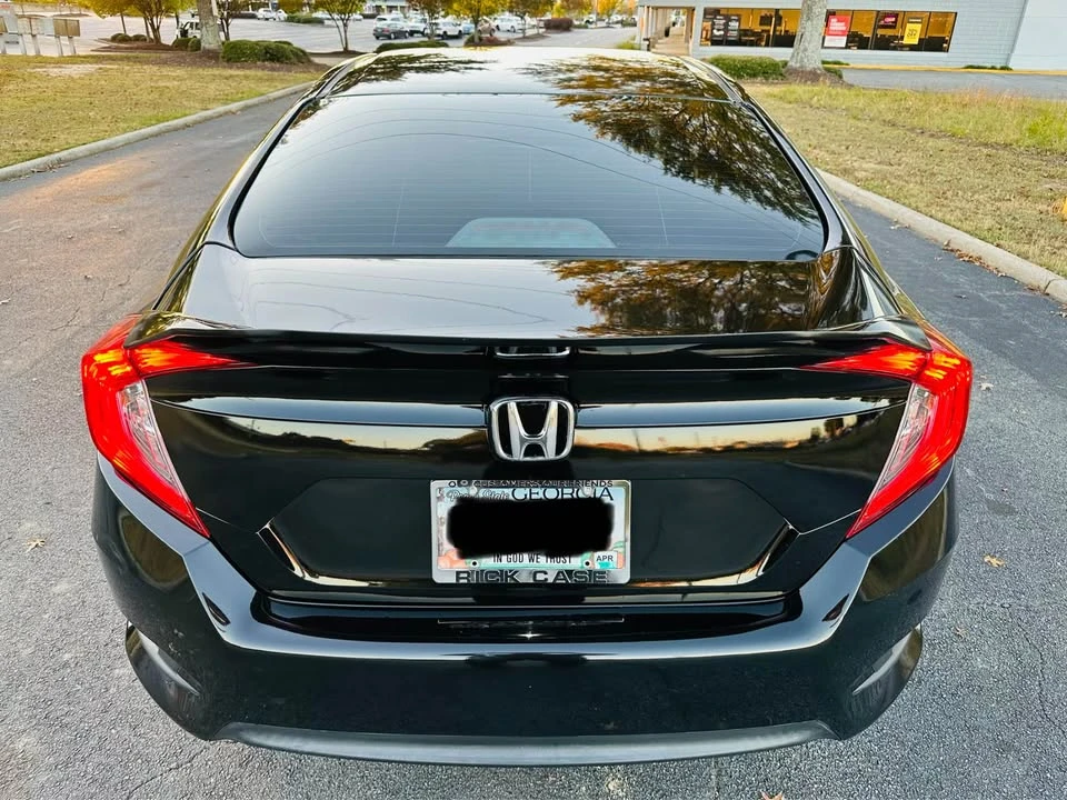 2017 Honda Civic 10th Gen - Image 2 of 16