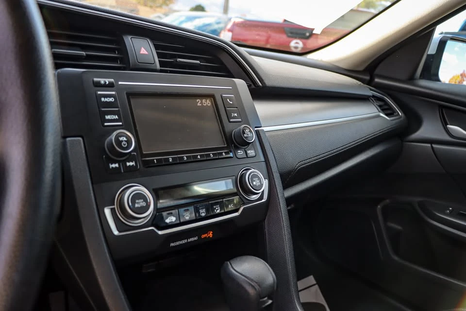 2017 Honda Civic 10th Gen - Image 7 of 20