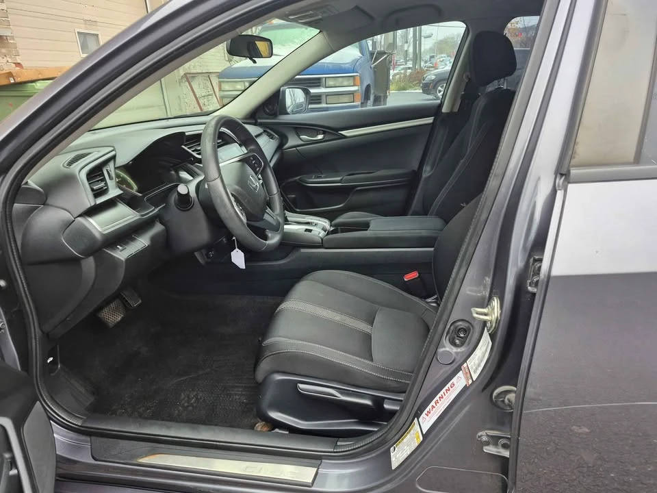 2017 Honda Civic 10th Gen - Image 9 of 10
