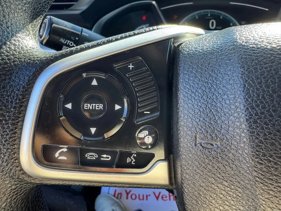 2017 Honda Civic 10th Gen - Image 16 of 18