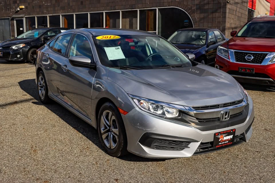 2017 Honda Civic 10th Gen - Image 14 of 20