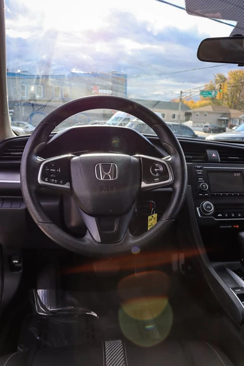 2017 Honda Civic 10th Gen - Image 10 of 20