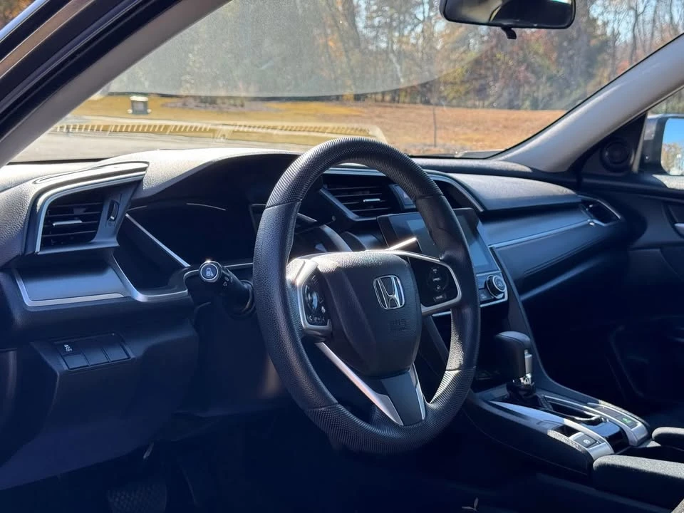 2017 Honda Civic 10th Gen - Image 13 of 18