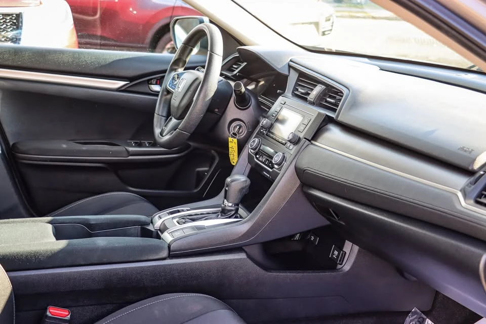 2017 Honda Civic 10th Gen - Image 18 of 20