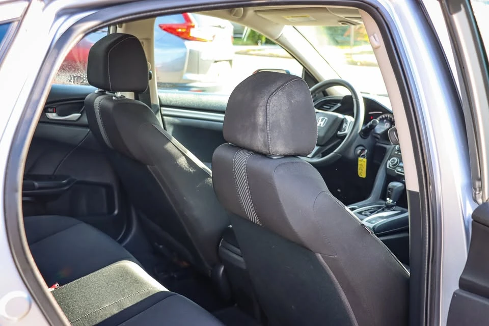 2017 Honda Civic 10th Gen - Image 19 of 20