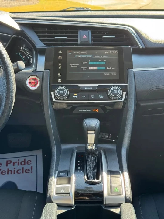 2017 Honda Civic 10th Gen - Image 12 of 18