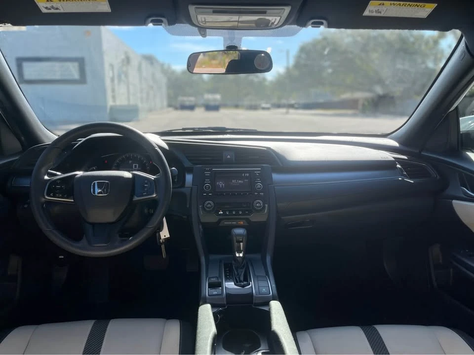 2017 Honda Civic 10th Gen - Image 8 of 10
