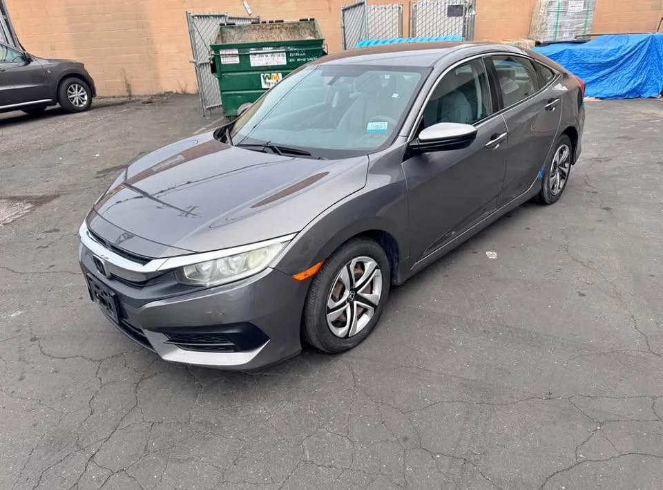 2017 Honda Civic 10th Gen - Image 4 of 4