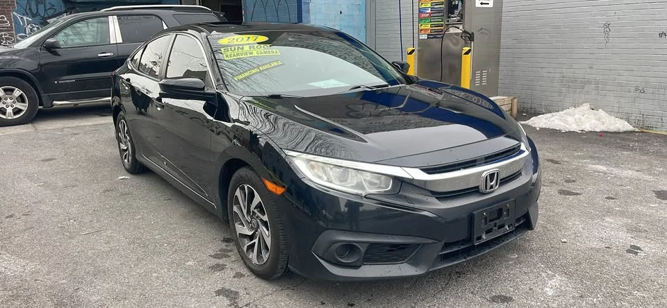 2017 Honda Civic 10th Gen - Image 3 of 12