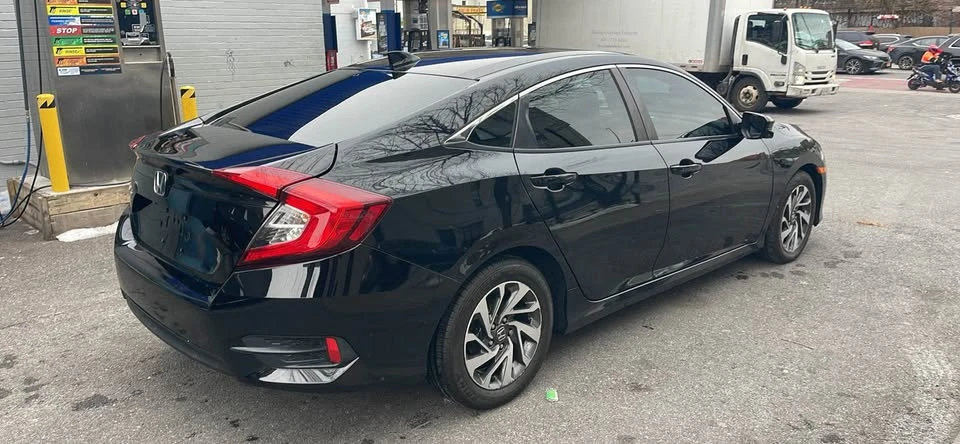2017 Honda Civic 10th Gen - Image 4 of 12