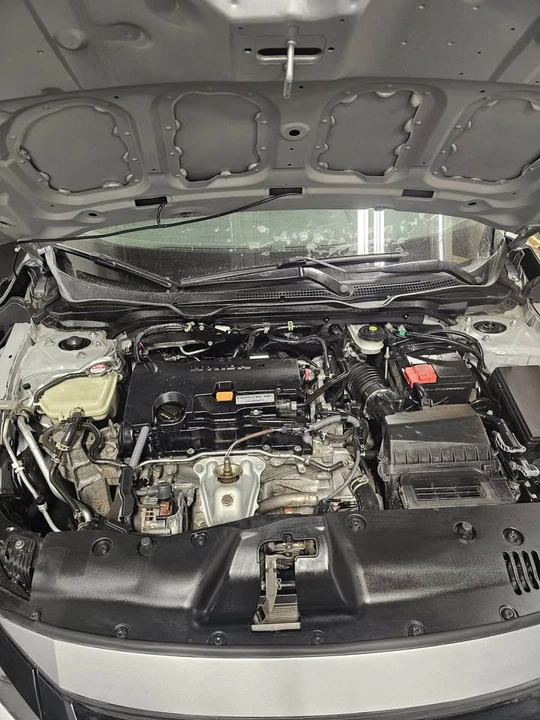 2017 Honda Civic 10th Gen - Image 8 of 9