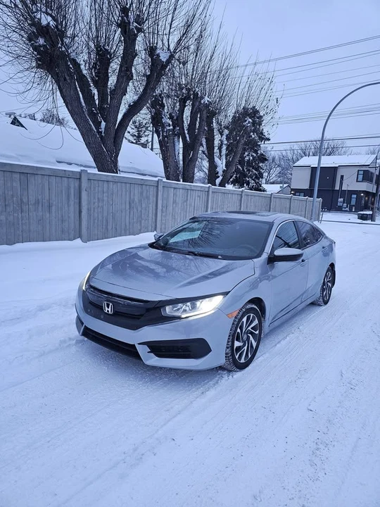2017 Honda Civic 10th Gen - Image 2 of 9