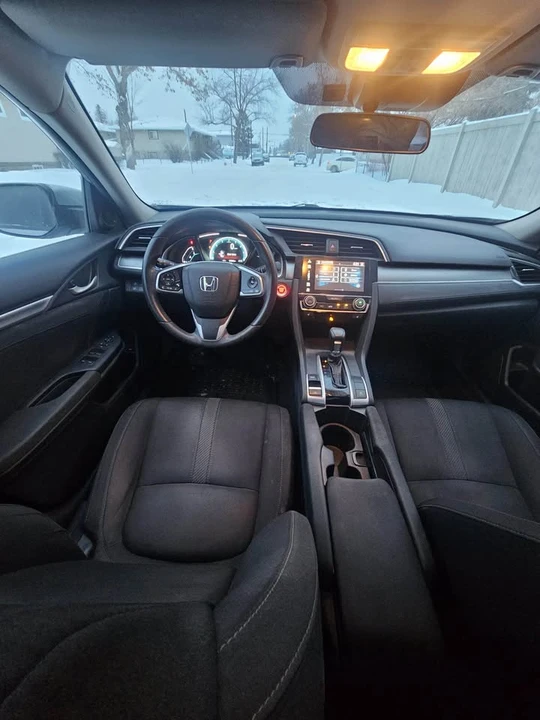 2017 Honda Civic 10th Gen - Image 7 of 9