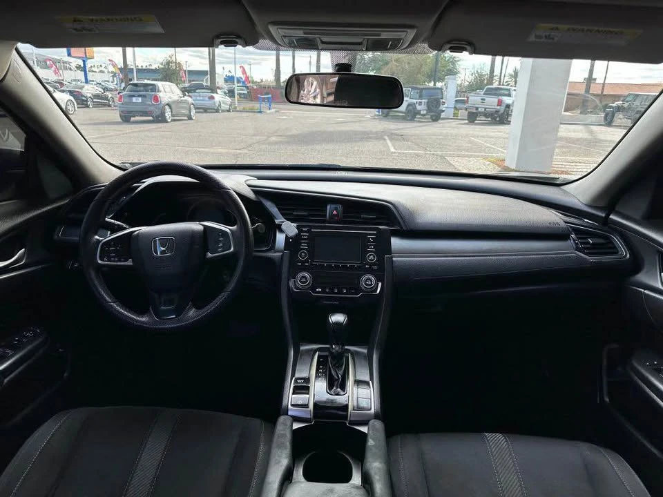 2017 Honda Civic 10th Gen - Image 6 of 10
