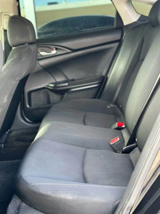 2017 Honda Civic 10th Gen - Image 7 of 10