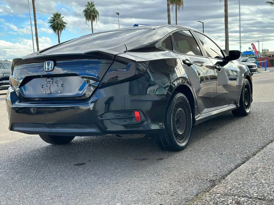 2017 Honda Civic 10th Gen - Image 3 of 10