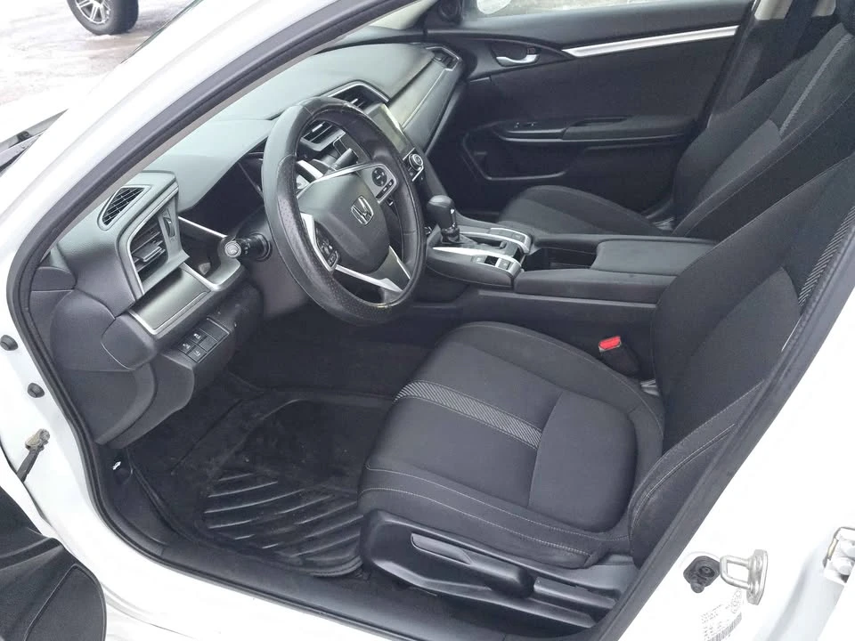 2017 Honda Civic 10th Gen - Image 9 of 14