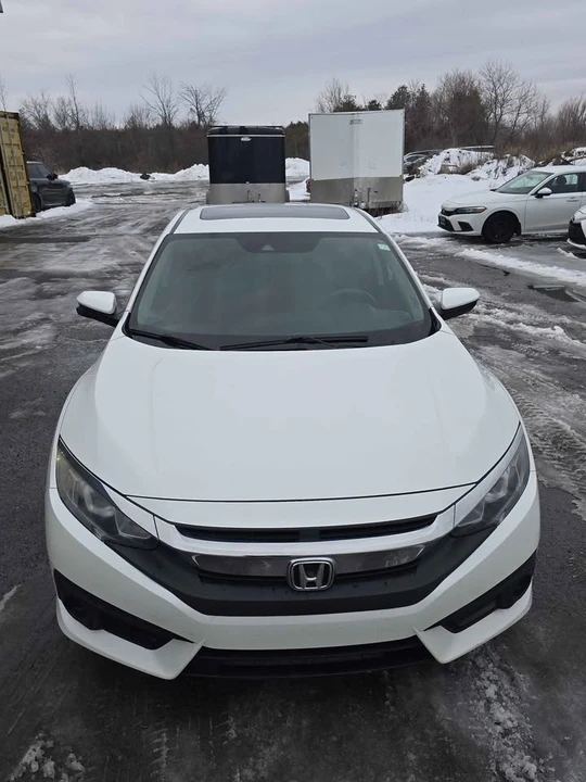 2017 Honda Civic 10th Gen - Image 5 of 14