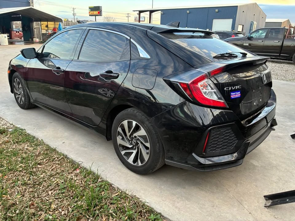 2017 Honda Civic 10th Gen - Image 4 of 5