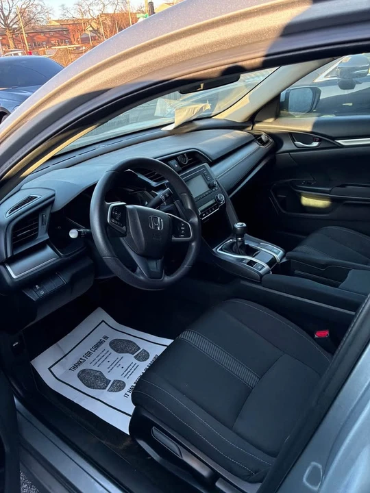 2017 Honda Civic 10th Gen - Image 3 of 5