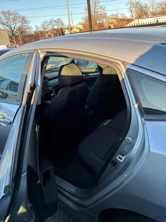 2017 Honda Civic 10th Gen - Image 5 of 5