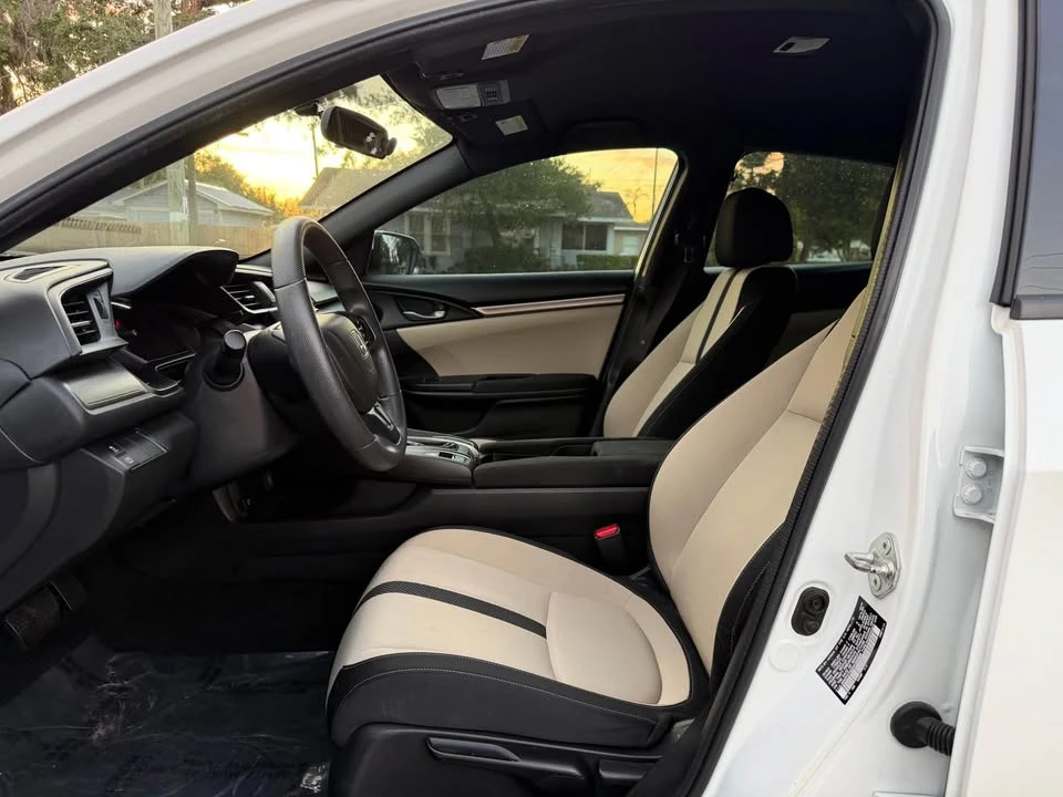 2017 Honda Civic 10th Gen - Image 9 of 10
