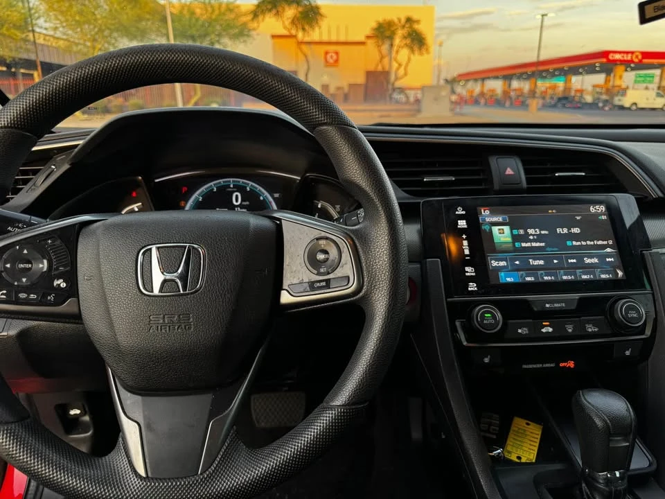 2017 Honda Civic 10th Gen - Image 2 of 3