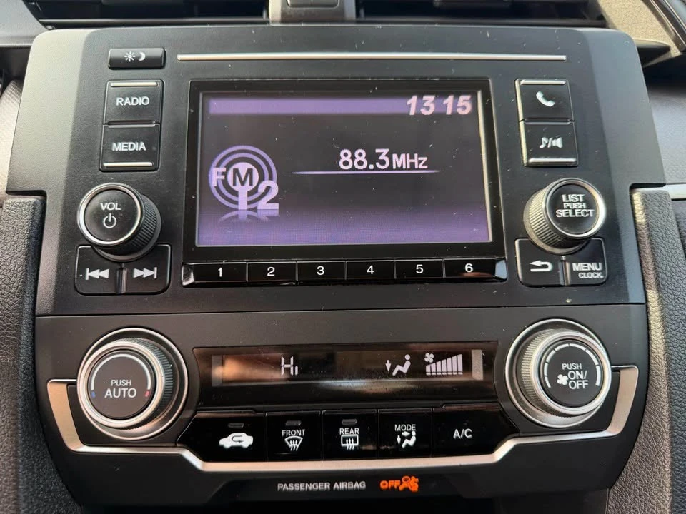 2017 Honda Civic 10th Gen - Image 13 of 15