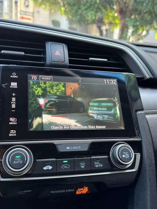 2017 Honda Civic 10th Gen - Image 10 of 17