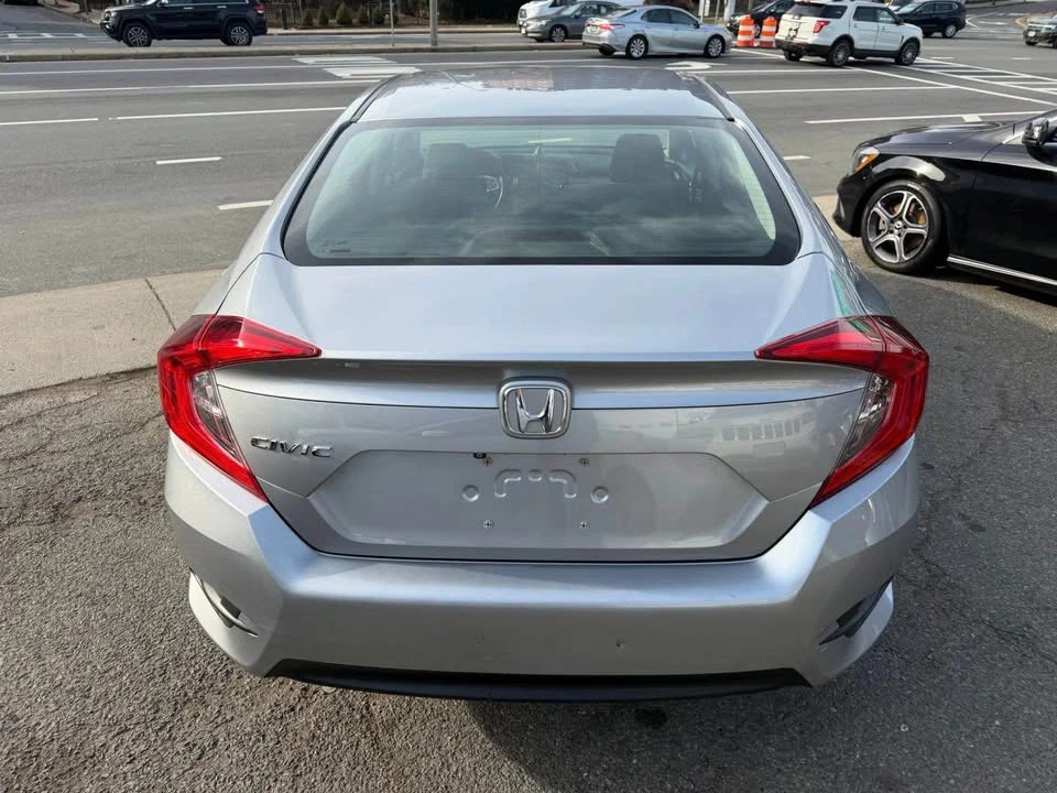 2017 Honda Civic 10th Gen - Image 4 of 15