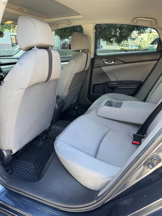 2017 Honda Civic 10th Gen - Image 8 of 17