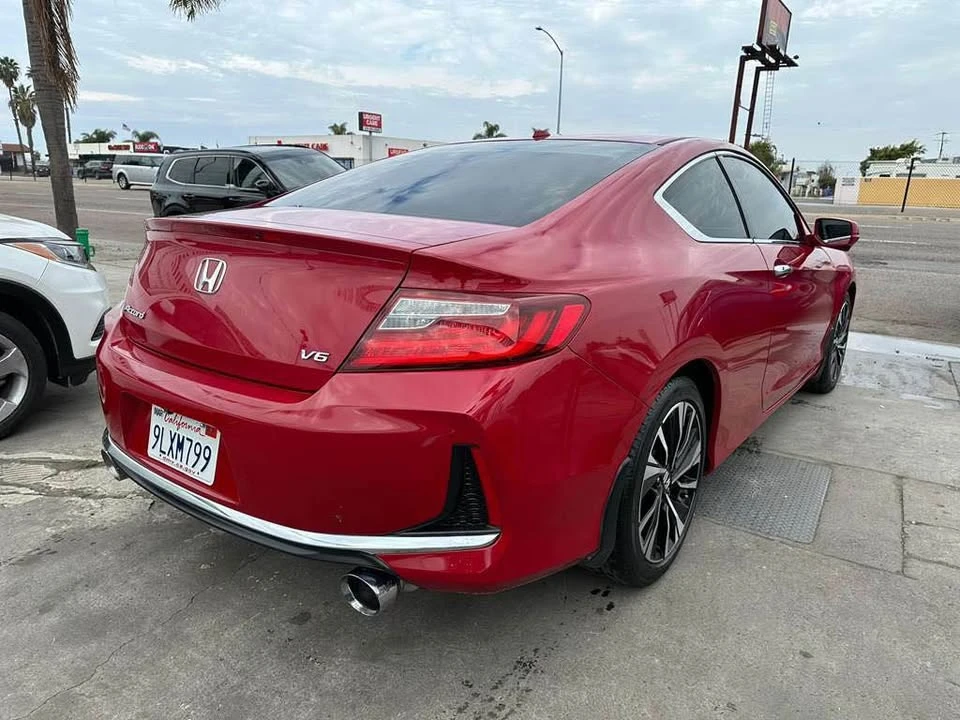 2017 Honda Civic 10th Gen - Image 4 of 7