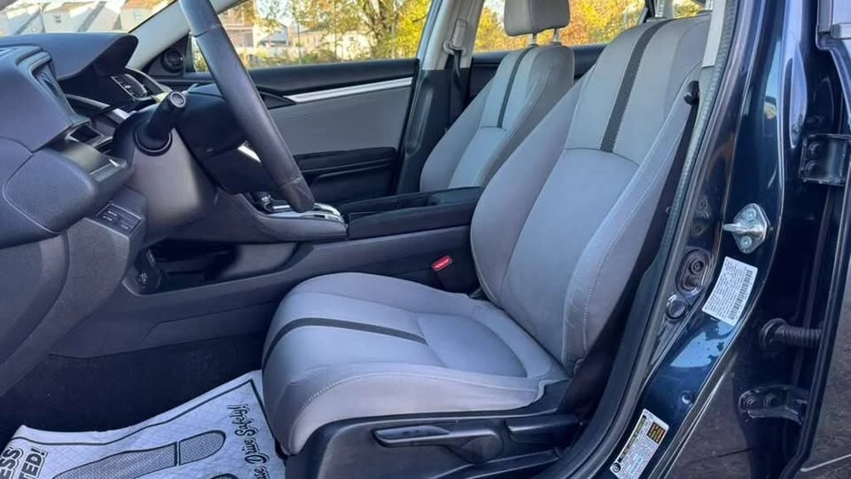 2017 Honda Civic 10th Gen - Image 8 of 18