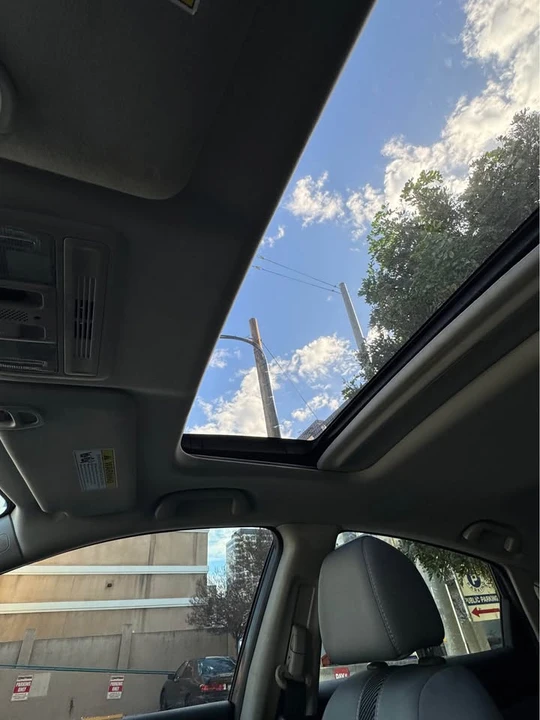 2017 Honda Civic 10th Gen - Image 14 of 17