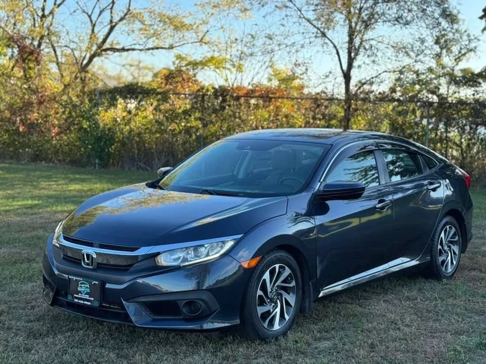 2017 Honda Civic 10th Gen - Image 2 of 18