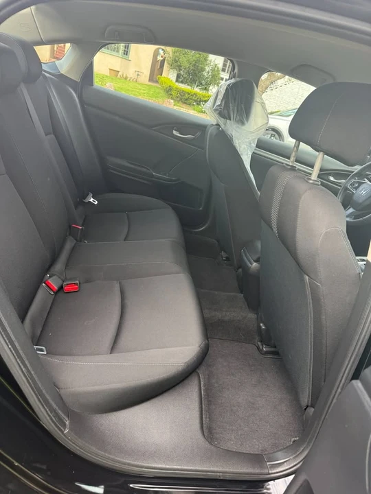 2017 Honda Civic 10th Gen - Image 5 of 13