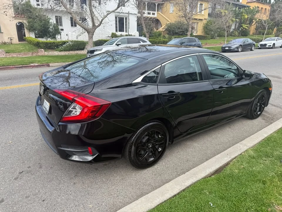 2017 Honda Civic 10th Gen - Image 2 of 13