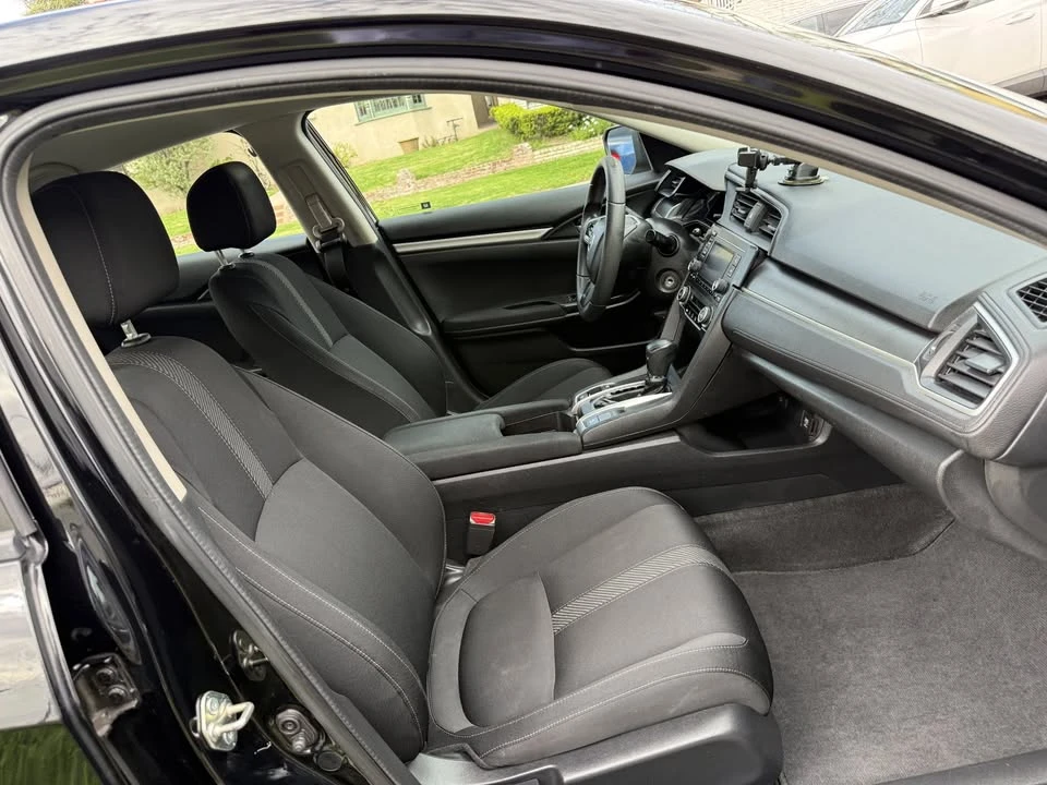 2017 Honda Civic 10th Gen - Image 8 of 13