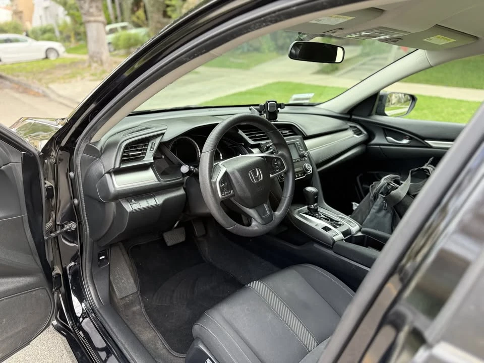 2017 Honda Civic 10th Gen - Image 12 of 13