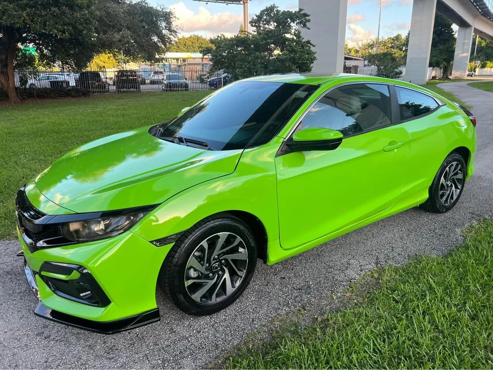 2017 Honda Civic 10th Gen - Image 5 of 12