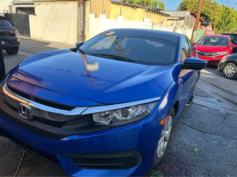 2017 Honda Civic 10th Gen - Image 3 of 12
