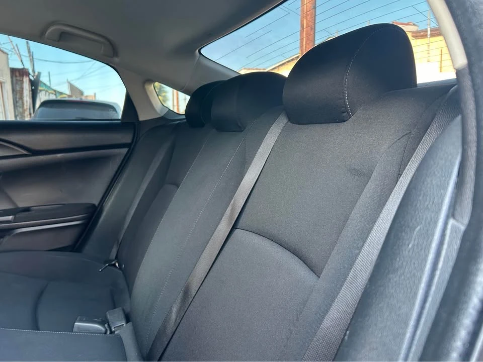 2017 Honda Civic 10th Gen - Image 6 of 12
