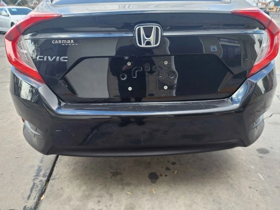 2017 Honda Civic 10th Gen - Image 5 of 5