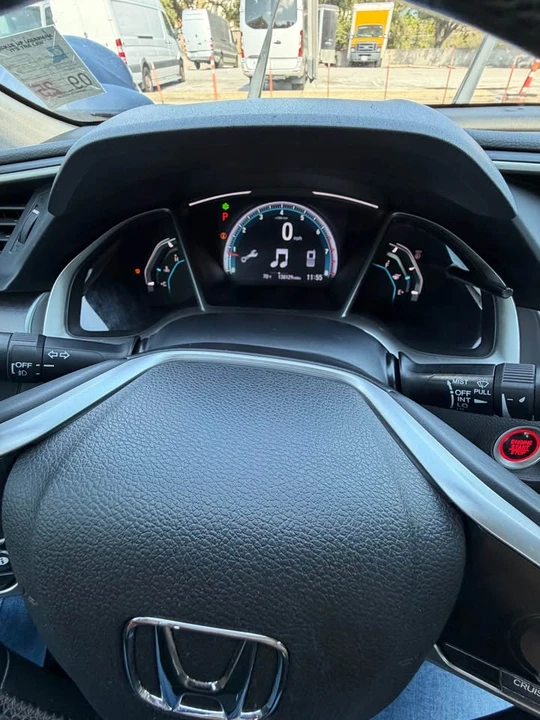 2017 Honda Civic 10th Gen - Image 11 of 13