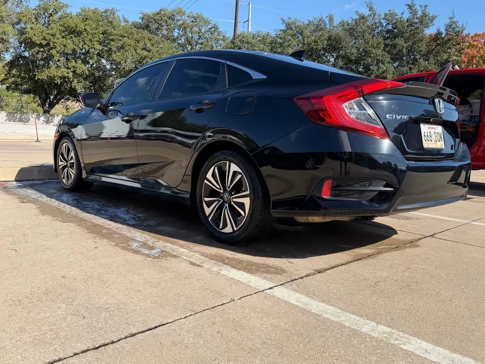 2017 Honda Civic 10th Gen - Image 2 of 13