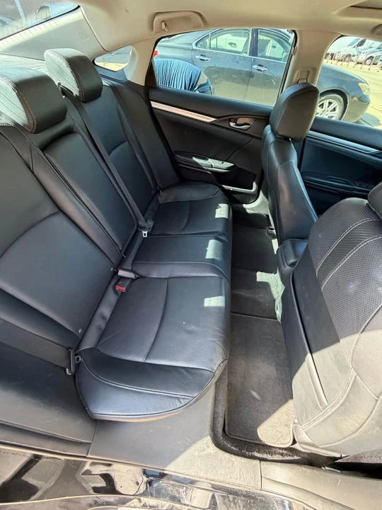 2017 Honda Civic 10th Gen - Image 12 of 13