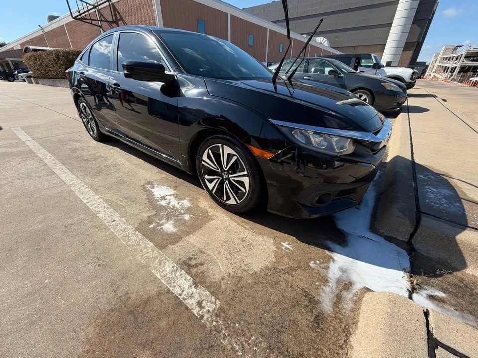 2017 Honda Civic 10th Gen - Image 4 of 13