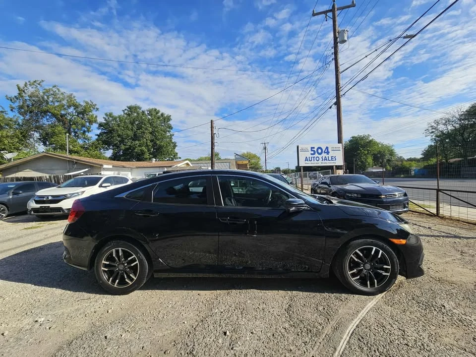 2017 Honda Civic 10th Gen - Image 4 of 8