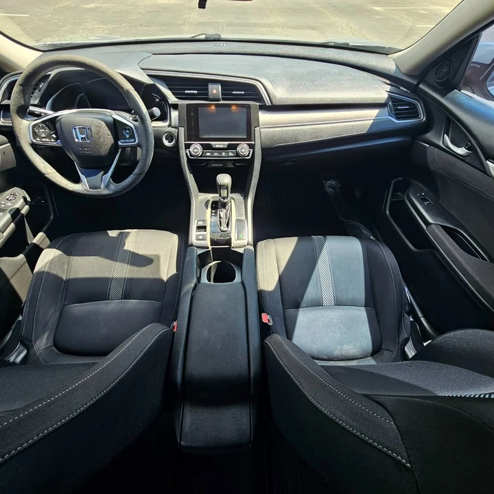 2017 Honda Civic 10th Gen - Image 12 of 19