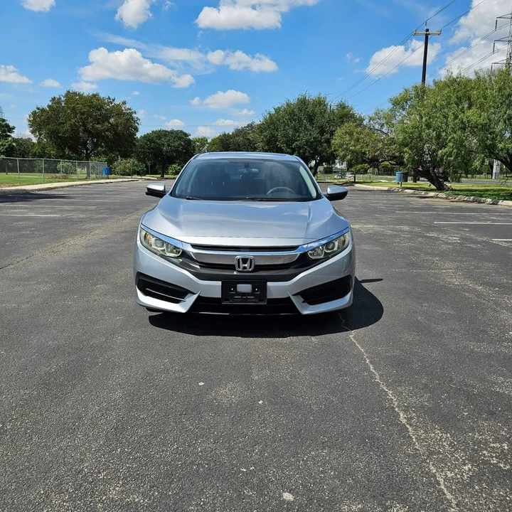 2017 Honda Civic 10th Gen - Image 2 of 19